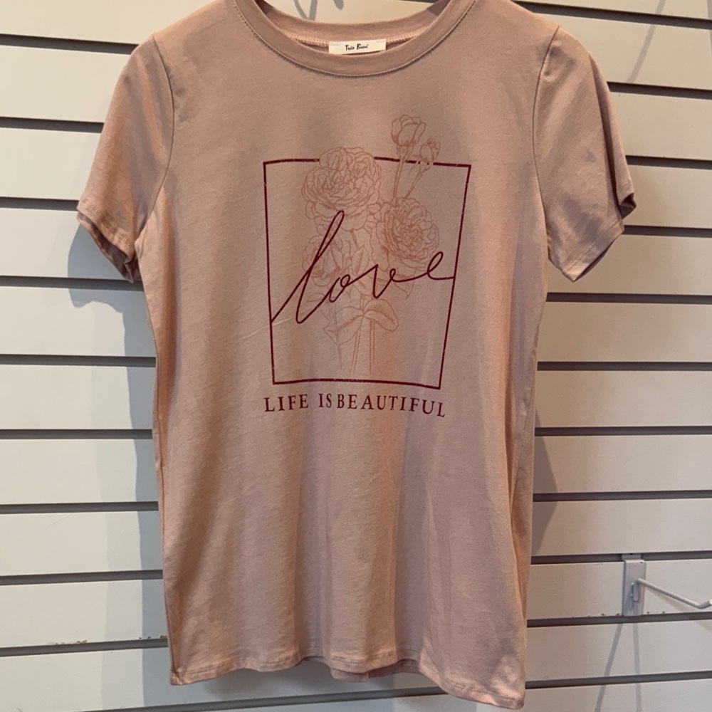 Tres Bien Mauve Graphic Tee. Never Worn! New without Tags!